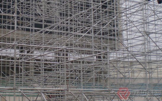 雷壓架扣件，雷亞架特點(diǎn)