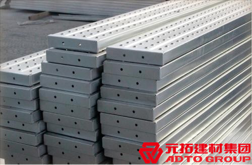 3米鋼跳板價(jià)格多少錢？鋼跳板是干什么用的？