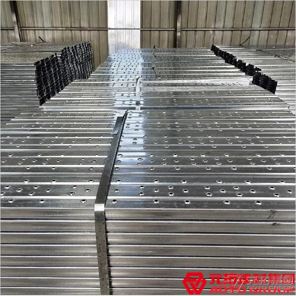 鋼跳板有哪些特點(diǎn)？施工有哪些注意事項(xiàng)？